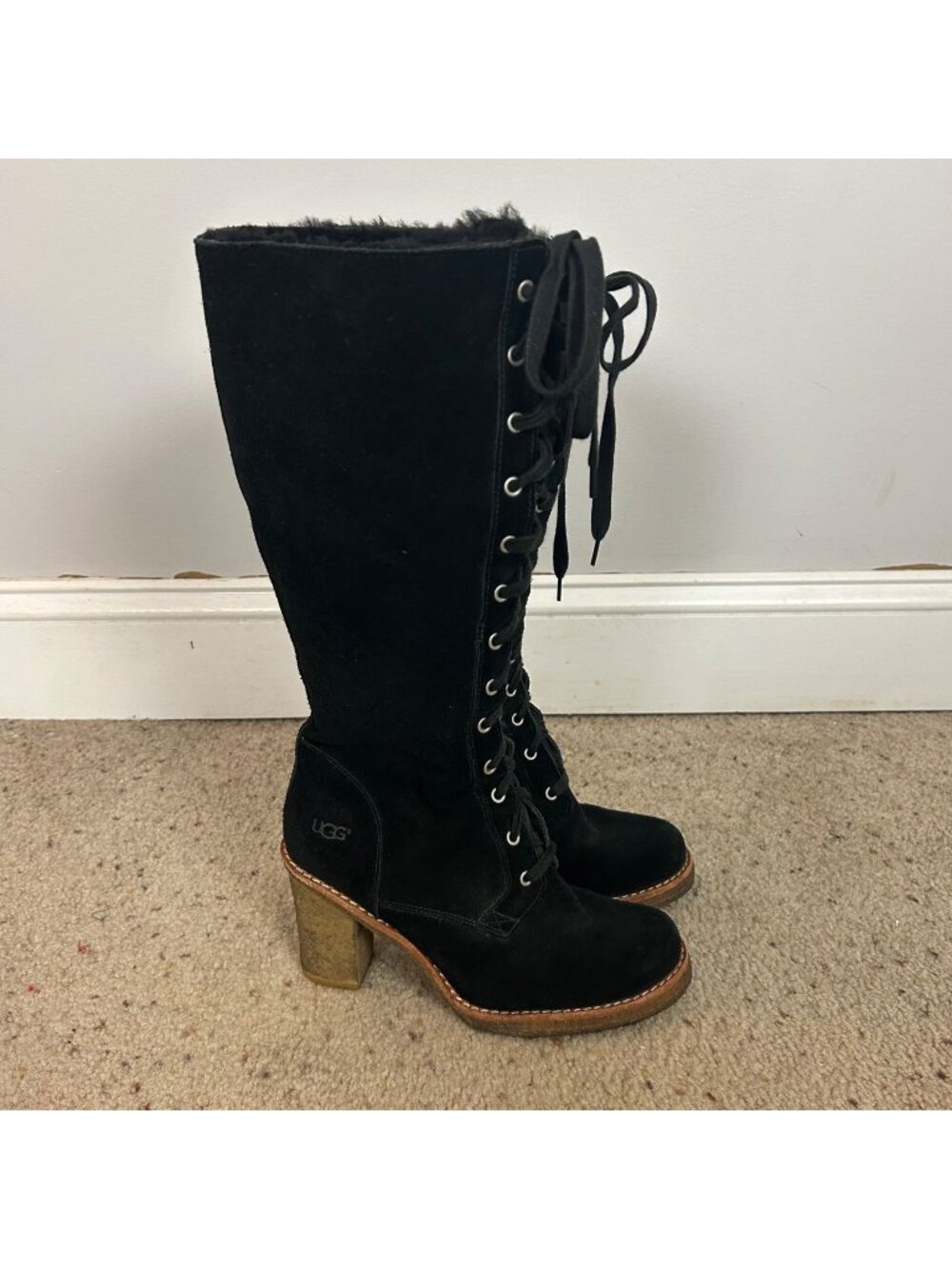 Ugg Aubrey Black Suede Boots Lace Up Sherpa Lined Size 7.5 Women's